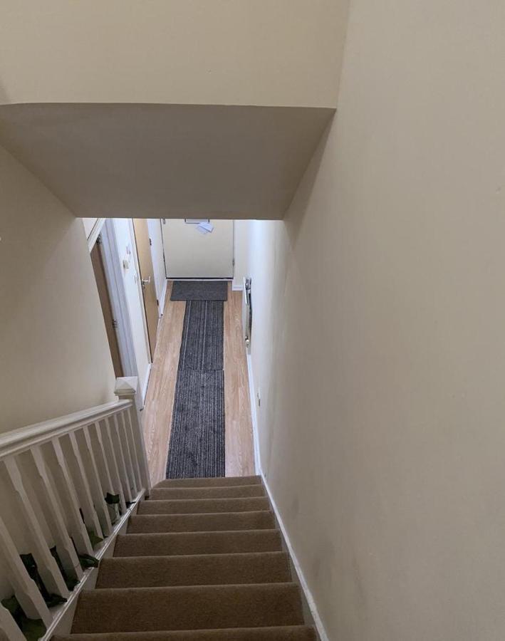 Rooms 7 Minutes From Etihad Manchester Exterior foto